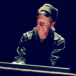 Zomes photo provided by Last.fm