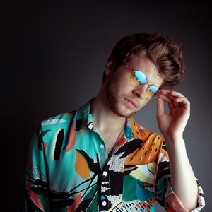 Cody Q 的头像