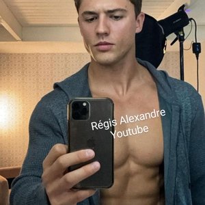 “Régis Alexandre”的封面