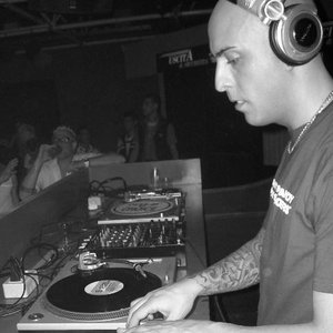 DJ Instigator 的头像