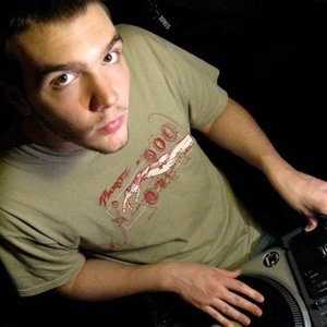 Dj 2p 的头像