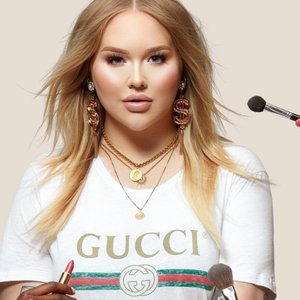 'NikkieTutorials' için resim