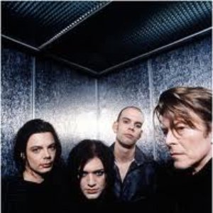 Placebo. Featuring David Bowie 的头像