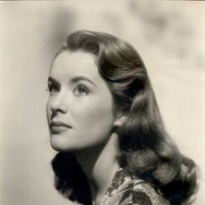 Sally Ann Howes 的头像