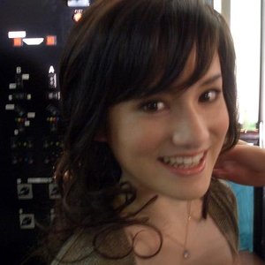 Avatar for 澤野弘之 Feat. 関山藍果