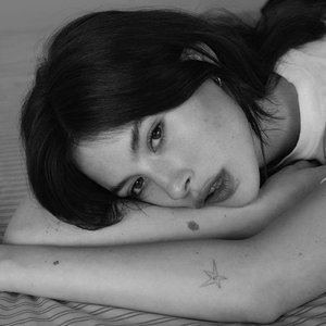 Gracie Abrams 的头像