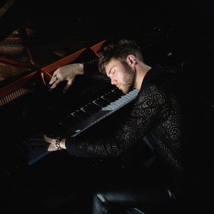 PLEASE HURRY - Single