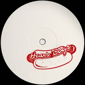 HAUSDOGS001