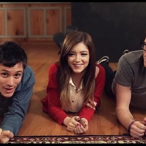 Alex Goot feat. Kurt Schneider & Chrissy Costanza of Against The Current 的头像