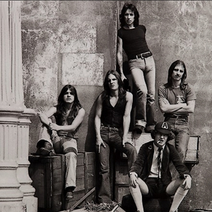 AC/DC photo provided by Last.fm