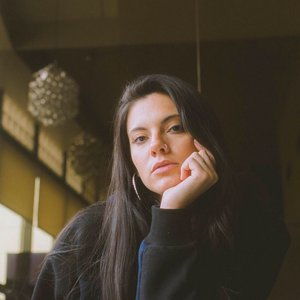 Nellybombs 的头像
