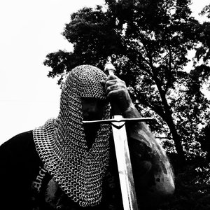 Lone Sentinel 的头像