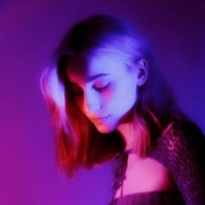 akiaura, LONOWN, Olya Holiday 的头像