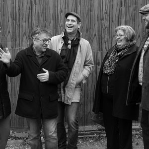 Polka Dogs 的头像