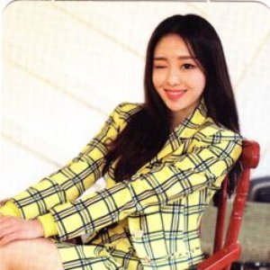 이달의 소녀/이브 (LOONA/Yves) 的头像
