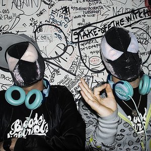 “Bollocks Brothers”的封面