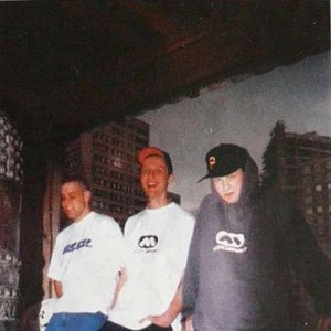 Warszafski Deszcz 的头像