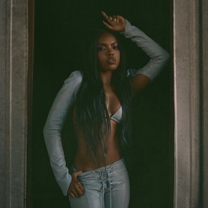 Ryan Destiny 的头像