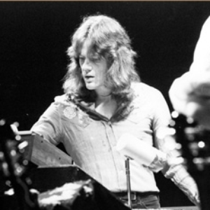 Nick Magnus photo provided by Last.fm