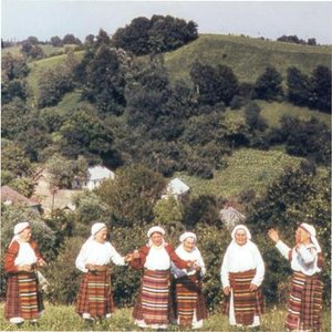'Фольклорный коллектив села Линово' için resim
