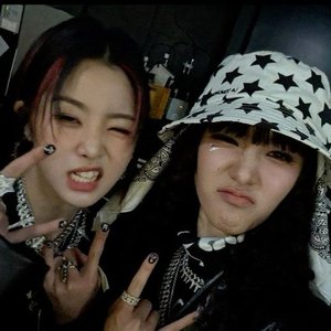 SUNHYE & DOEUN 的头像