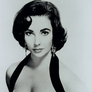 “Elizabeth Taylor”的封面
