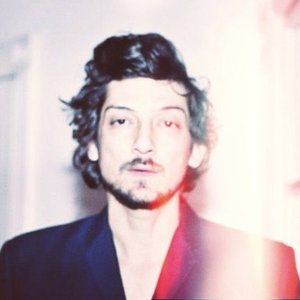 Avatar for León Larregui