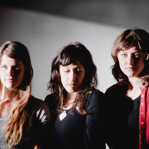 Grass Widow photo provided by Last.fm