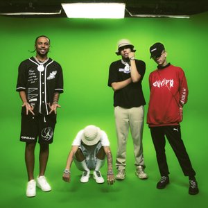 'THE BOX MEDLEY 5' için resim
