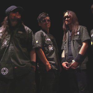 Manipulated Slaves のアバター
