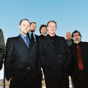 Orquesta del Desierto photo provided by Last.fm