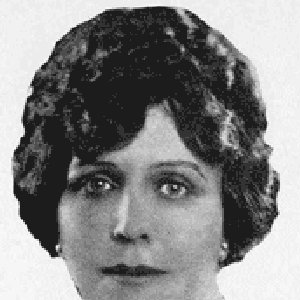 Helen Rowland With Ed Kirkeby Orchestra 的头像