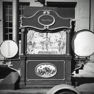 Wurlitzer Caliola 1928 için avatar