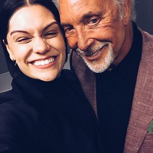 Jessie J & Tom Jones için avatar