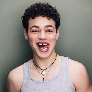 Julian Lerner 的头像