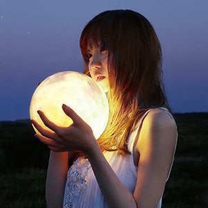 唱片公司:defstar records 事務所:fourseam aimer是日本的女性歌手