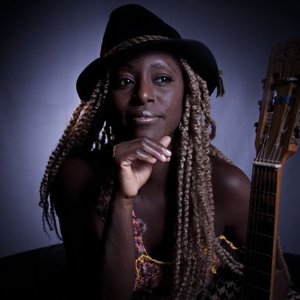Dvora Davis 的头像