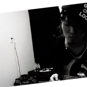 Avatar for 吟(BUSTED ROSE)