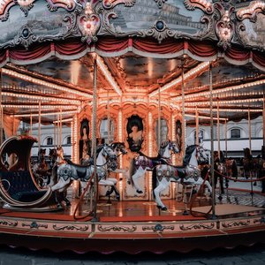 Le Carrousel - Single