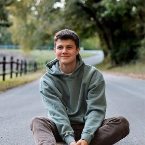 Travis Clark 的头像