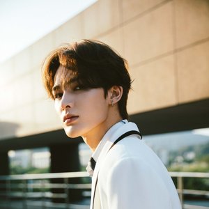 Avatar för 朱正廷 (Theo Zhu)