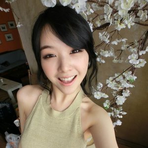“Bang Min Ah방민아”的封面