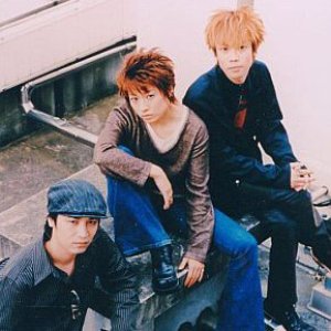 鳥海浩輔・鈴木千尋・サエキトモ 的头像