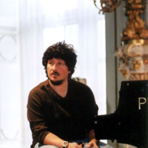 Aydın Esen photo provided by Last.fm