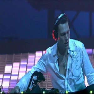 Avatar de Kay D. Smith & Marc Tall Presents Passive Resistance