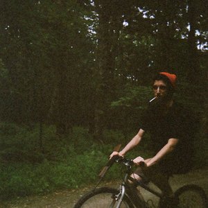 Shlohmo 的头像