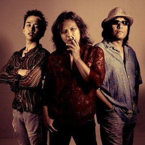 Gugun and The Bluesbug のアバター