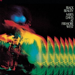 “Black Beauty: Miles Davis at Fillmore West”的封面