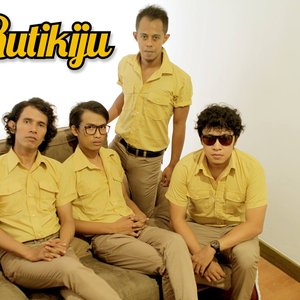 RUTIKIJU 的头像