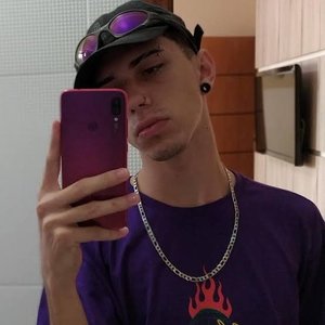 IceBoy015 的头像